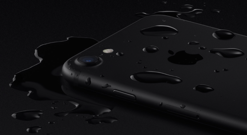 Come far uscire l’acqua dagli speaker dell’iPhone 7