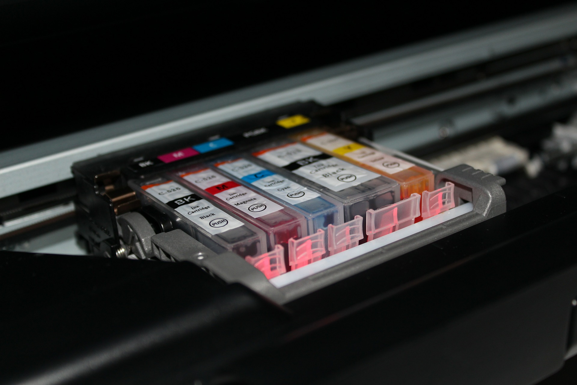 cmyk-534450_1920