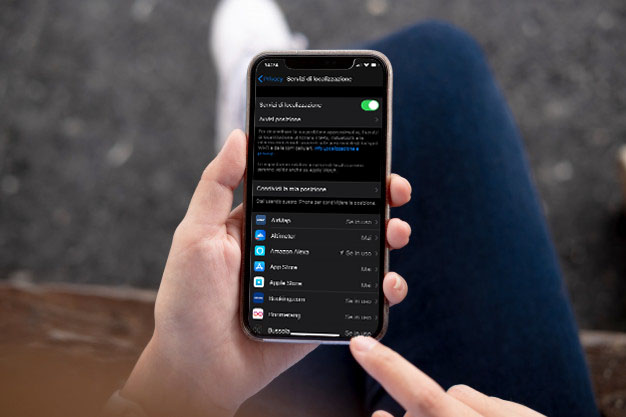 bloccare-le-app-che-hanno-accesso-alla-tua-posizione-su-iphone